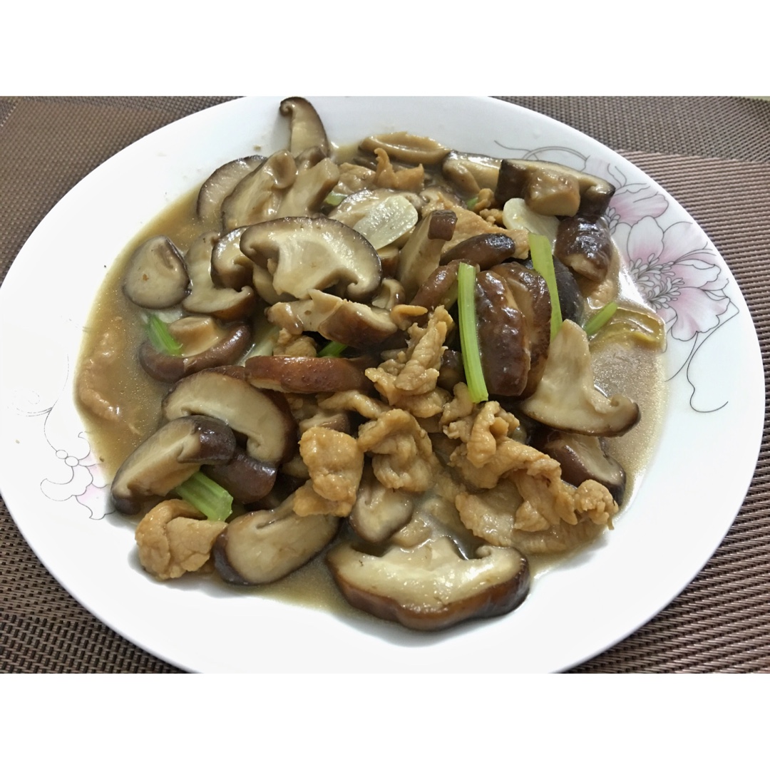 香菇炒肉