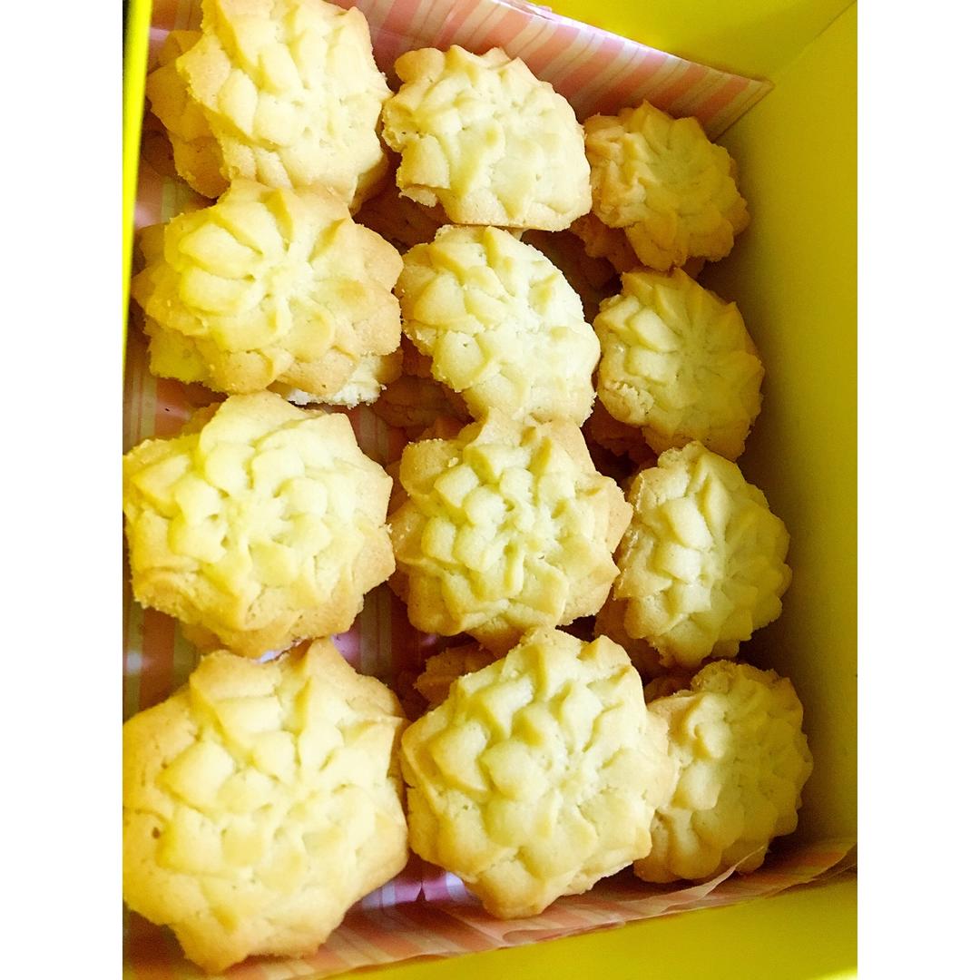 入口即溶的黄油曲奇 Butter cookies