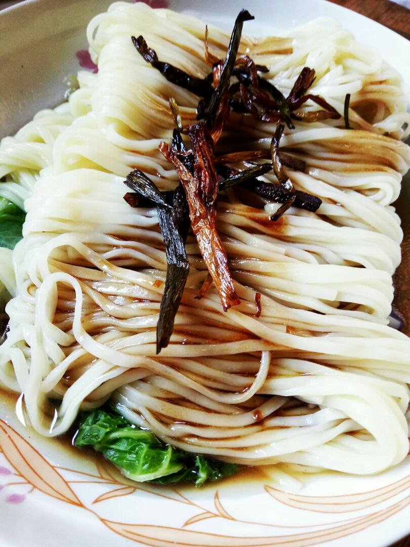 葱油拌面 加个蛋（还有新鲜视频）