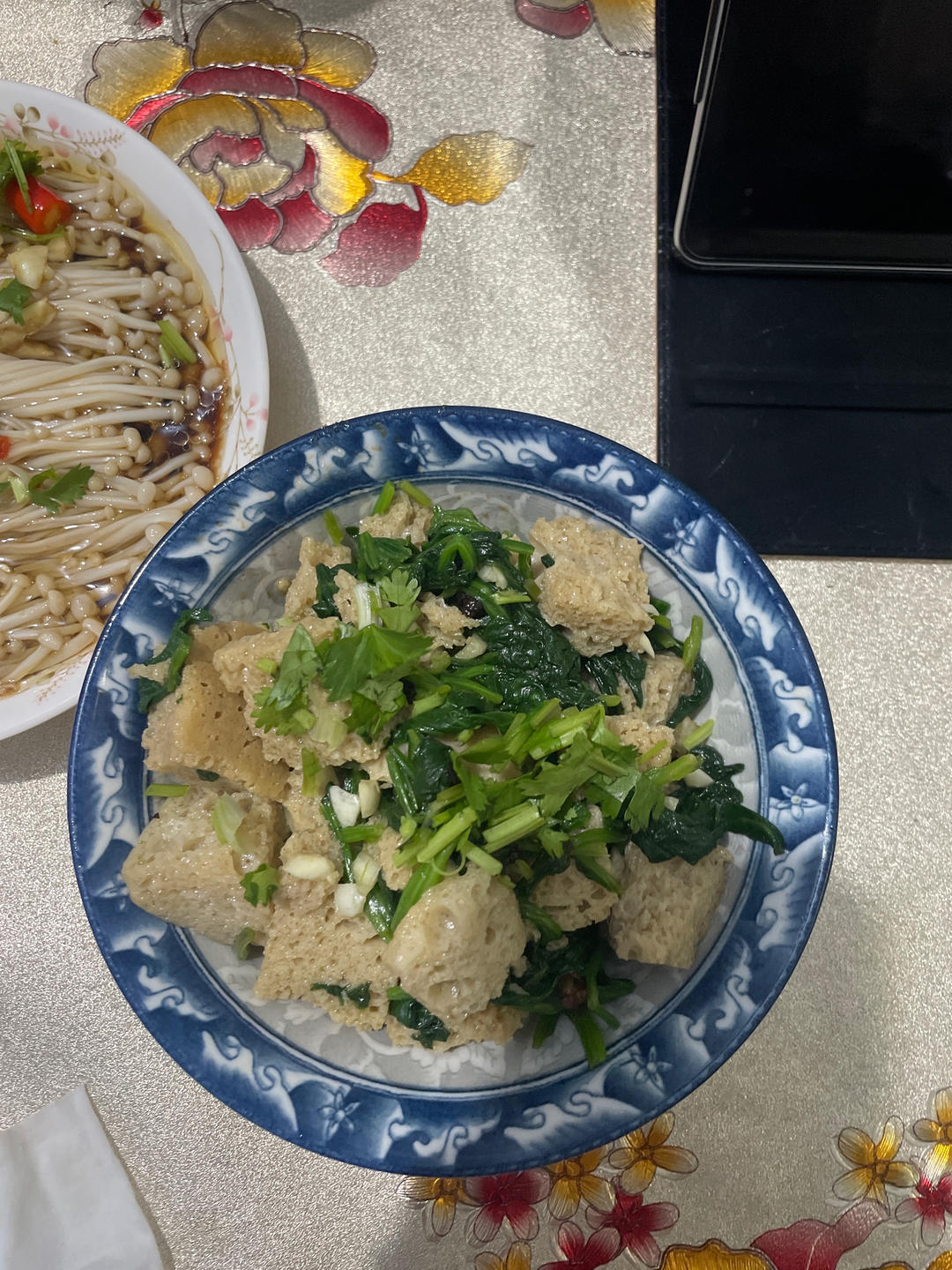 面筋（烤麸）凉拌菠菜