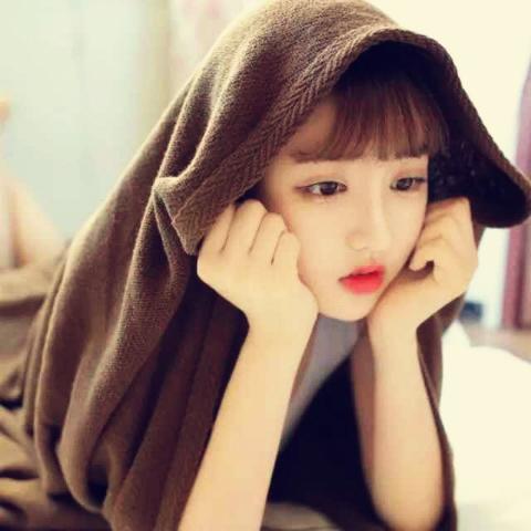 骑扫把的小巫婆
