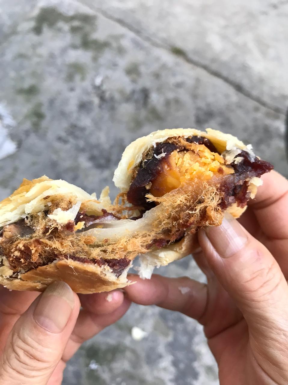 好吃到哭的肉松麻薯豆沙蛋黄酥