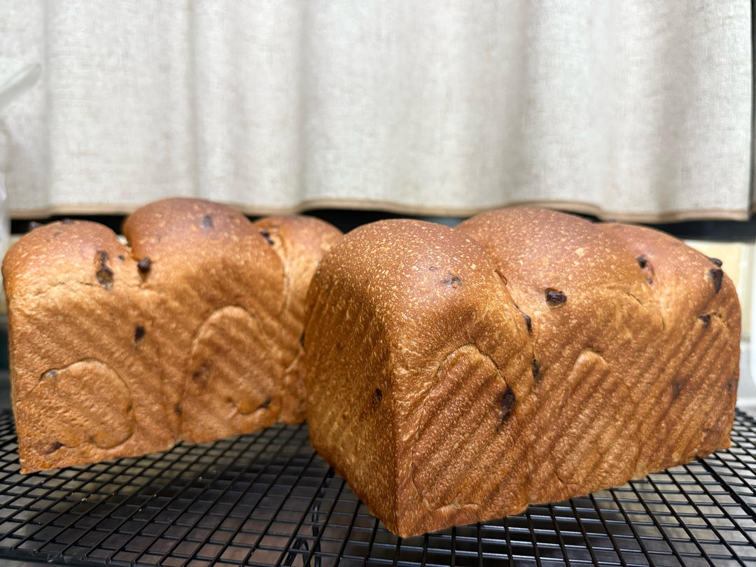 巨~巨好吃的巧克力奶油吐司