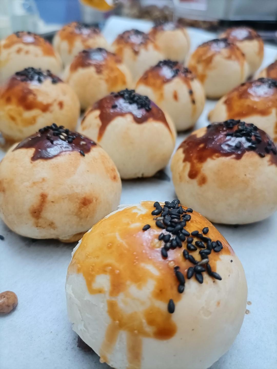 超简单 免揉 酥掉渣的蛋黄酥(超详细附全程视频)不破酥『万能酥皮』