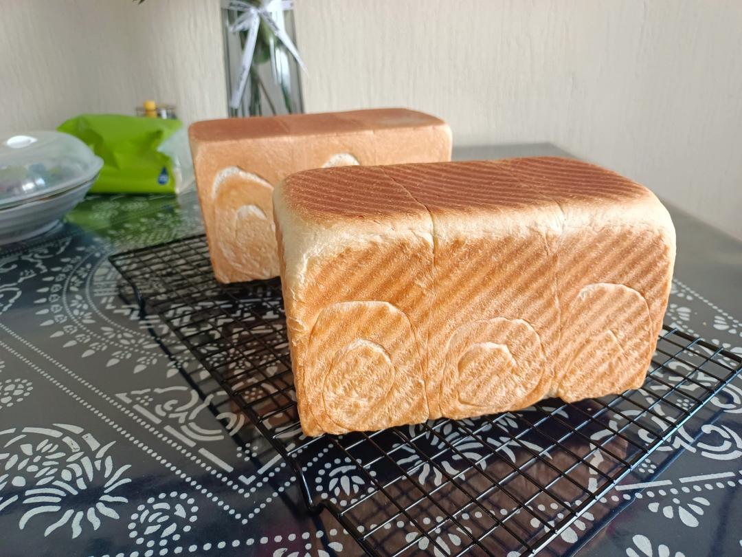 奶油吐司，鲜奶奶油嫩白吐司