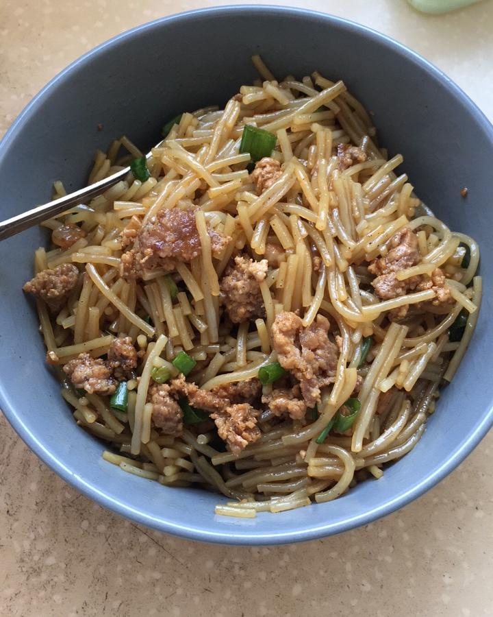 皮薄馅儿大的粉丝肉末包子（馅料做法）