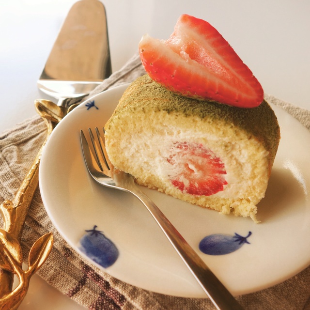 草莓蛋糕卷