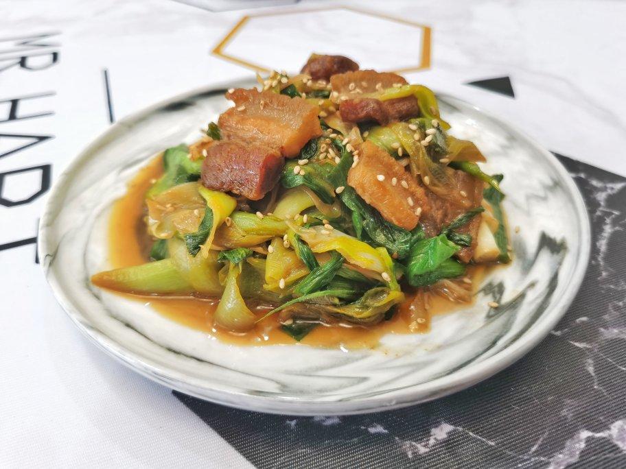 五花肉炒大蒜