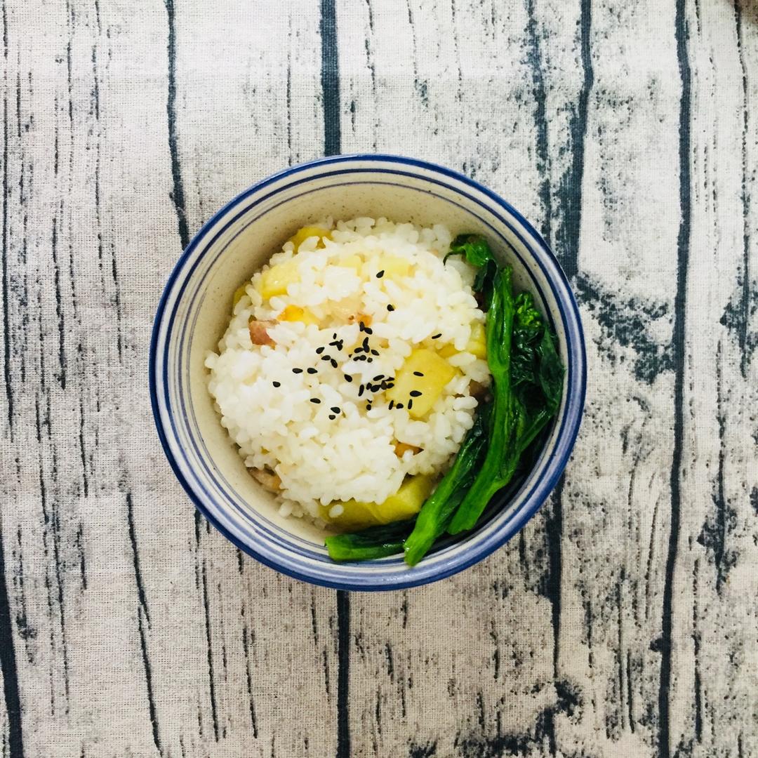 土豆焖饭