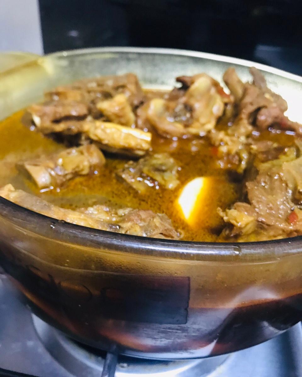 堂妈教你做红汤羊蝎子火锅