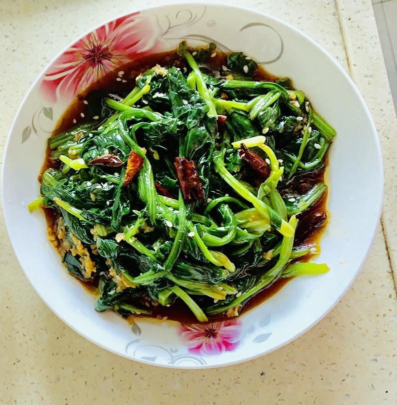 凉拌菠菜(家传秘方)