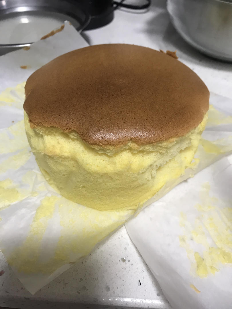 堪比柯基屁股
爆浆芝士🧀古早蛋糕