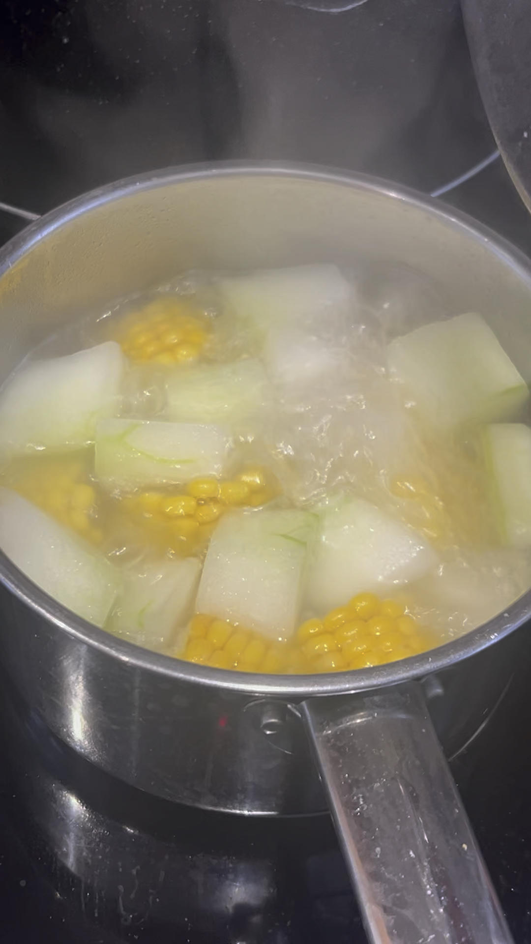 玉米冬瓜湯的做法 步驟3