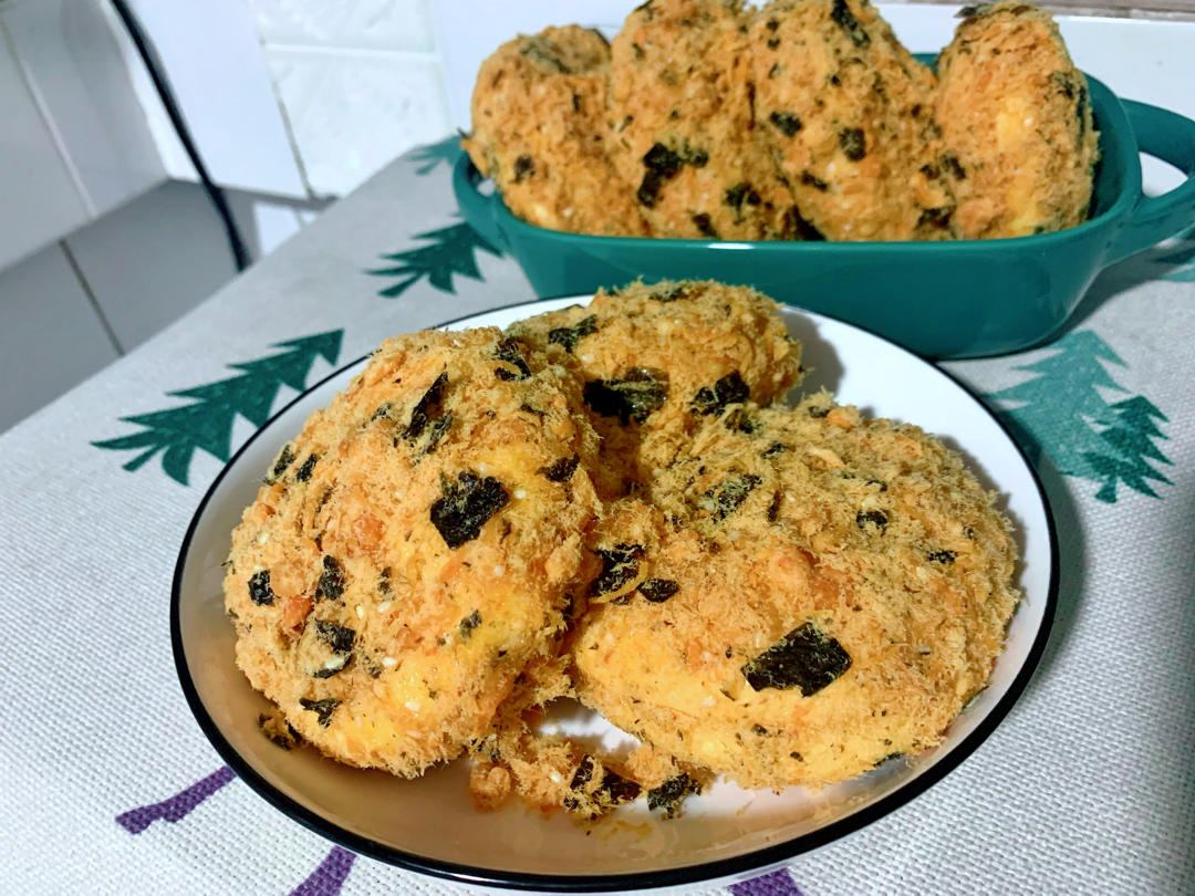 海苔肉松小贝