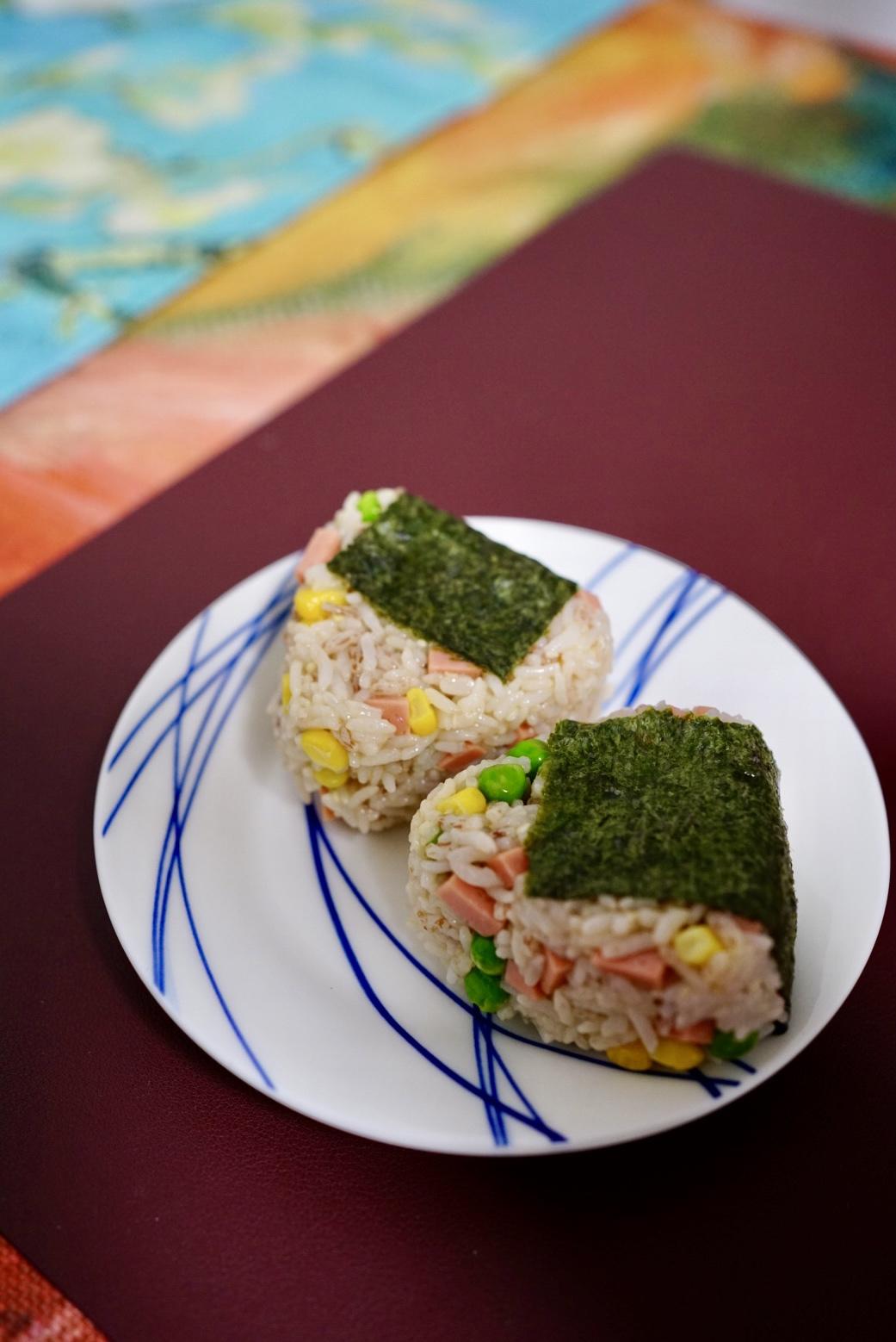 美貌更美味的日系饭团的做法