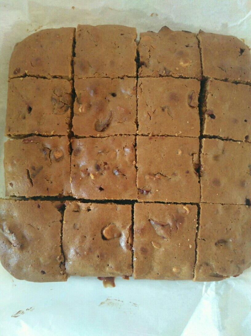 红枣榛子磅蛋糕