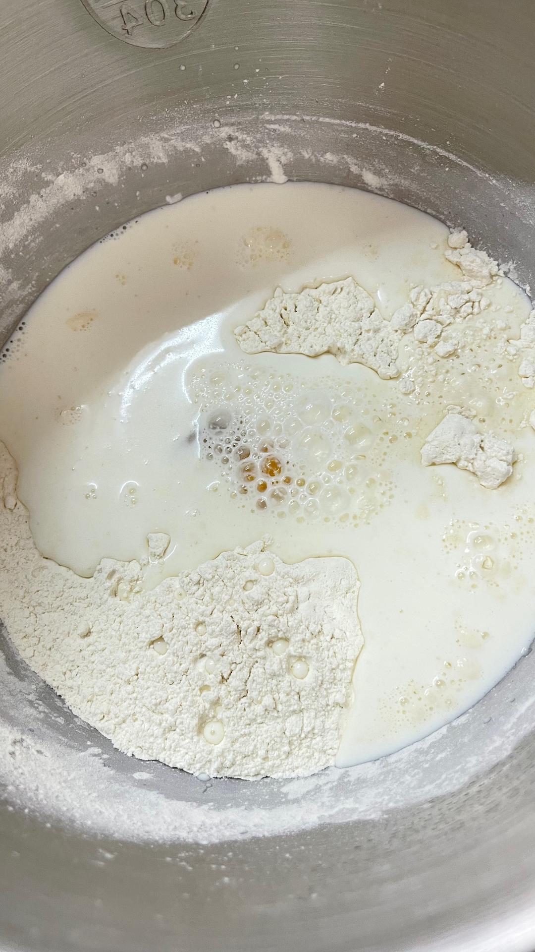 纯奶手撕吐司的做法 步骤1