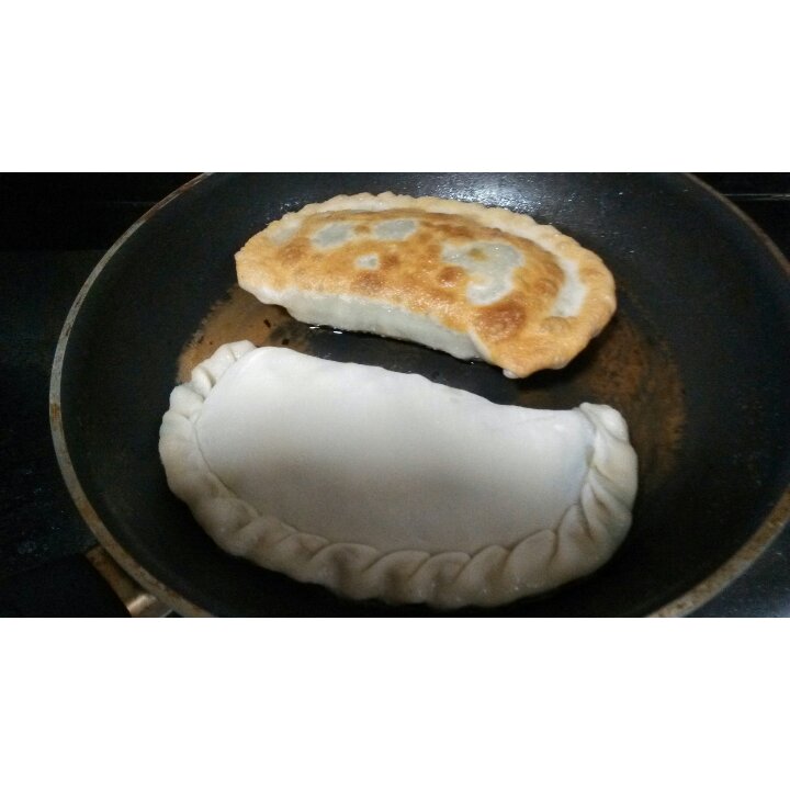 韭菜盒子 Chinese Leek and Egg Pasty
