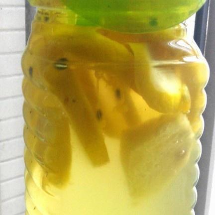 下午茶：凤梨柠檬百香果蜂蜜饮的做法