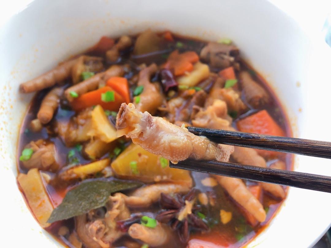 【电饭锅凤爪煲】