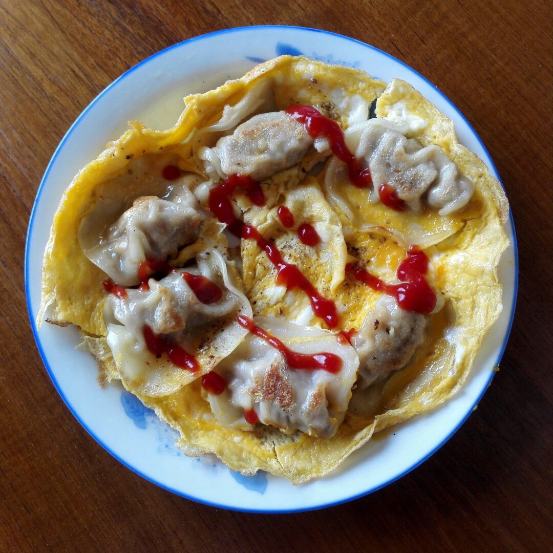 蛋抱煎饺（速冻饺）