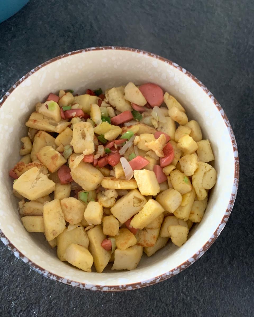 快手好吃的炒馒头丁