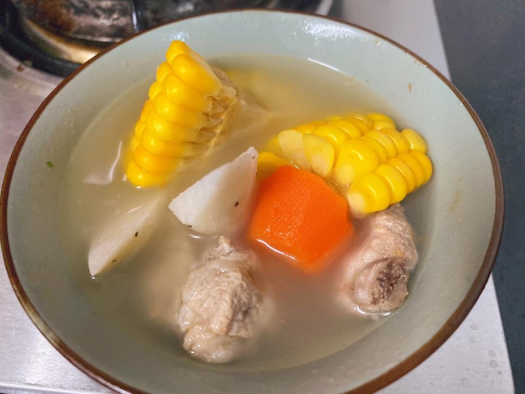山药玉米排骨汤