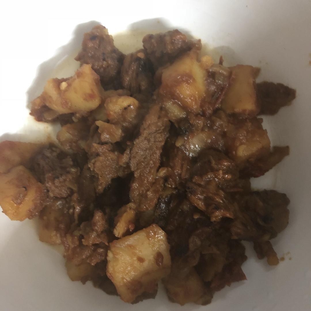 番茄土豆炖牛腩