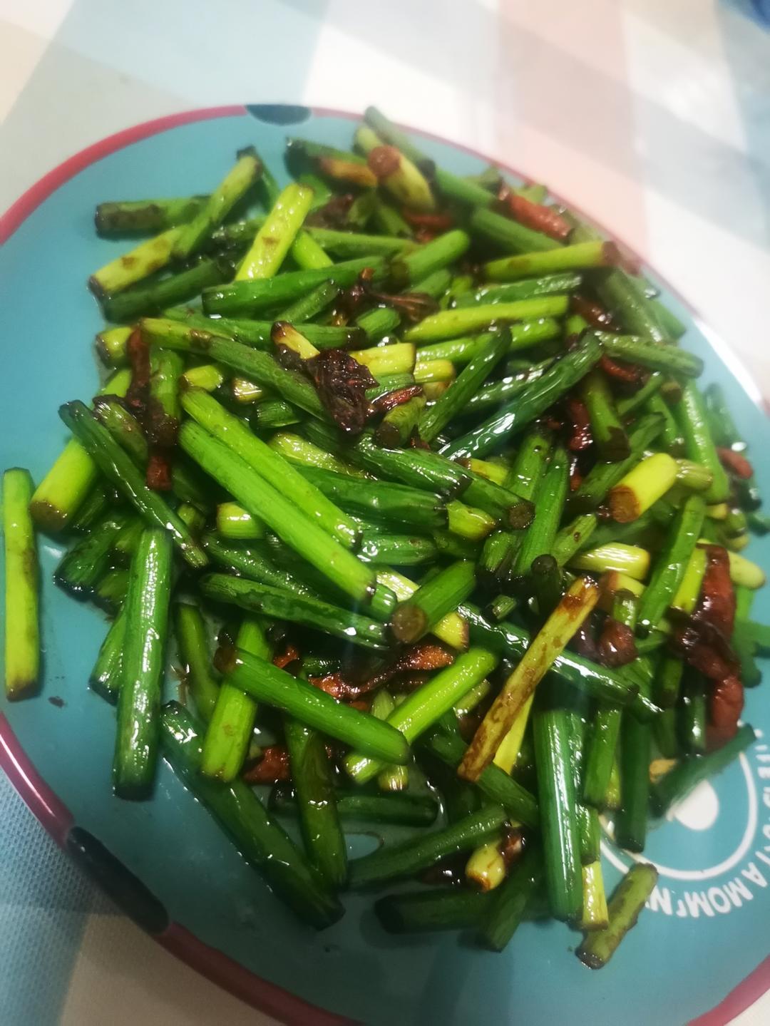 蒜苔炒肉末，三碗米饭都不够吃