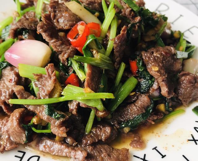 小炒雪花牛肉的做法