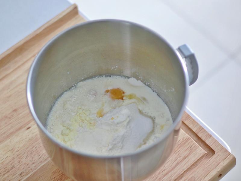 纯奶手撕吐司的做法 步骤1