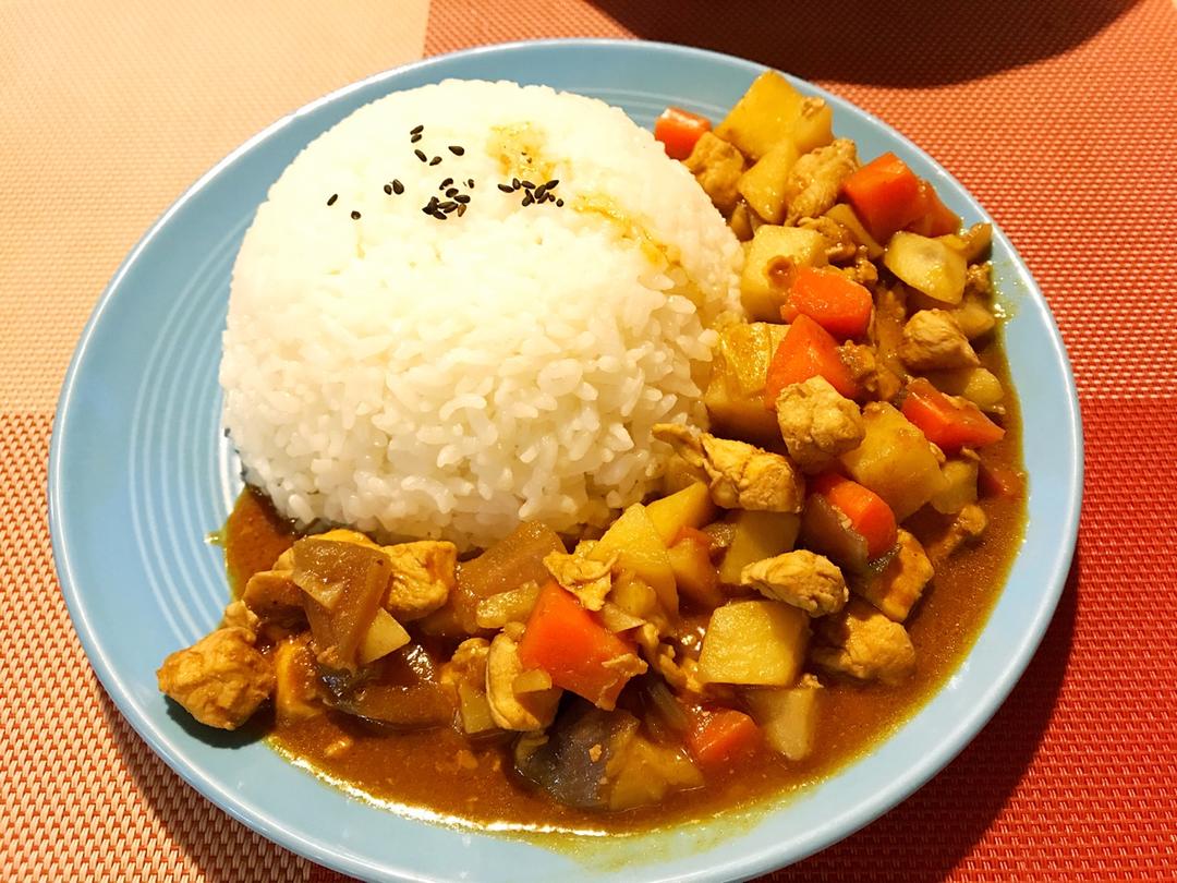 咖喱鸡肉饭