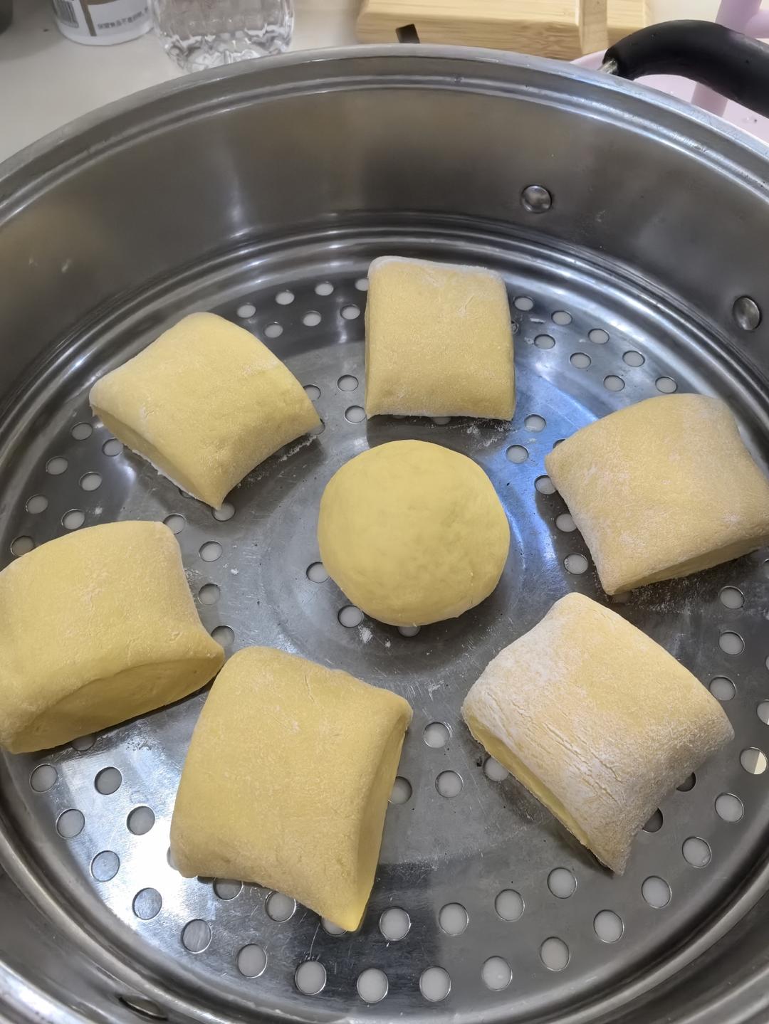 新手也可以--详解如何做出人见人爱、金黄的南瓜馒头