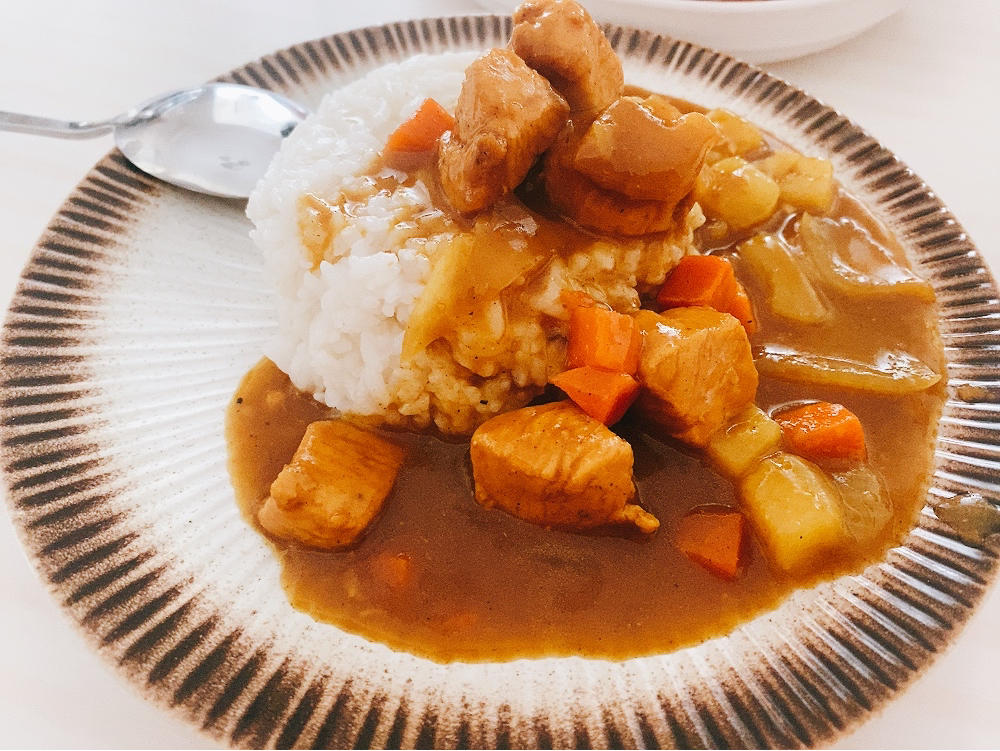 土豆咖喱鸡肉饭