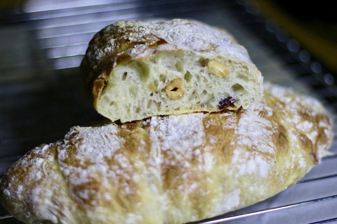免揉意大利拖鞋面包ciabatta（吐血整理史上最全藤田千秋免揉欧包制作心得）