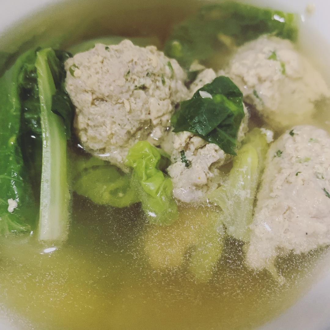 【10分钟系列】白萝卜豆腐圆子汤
