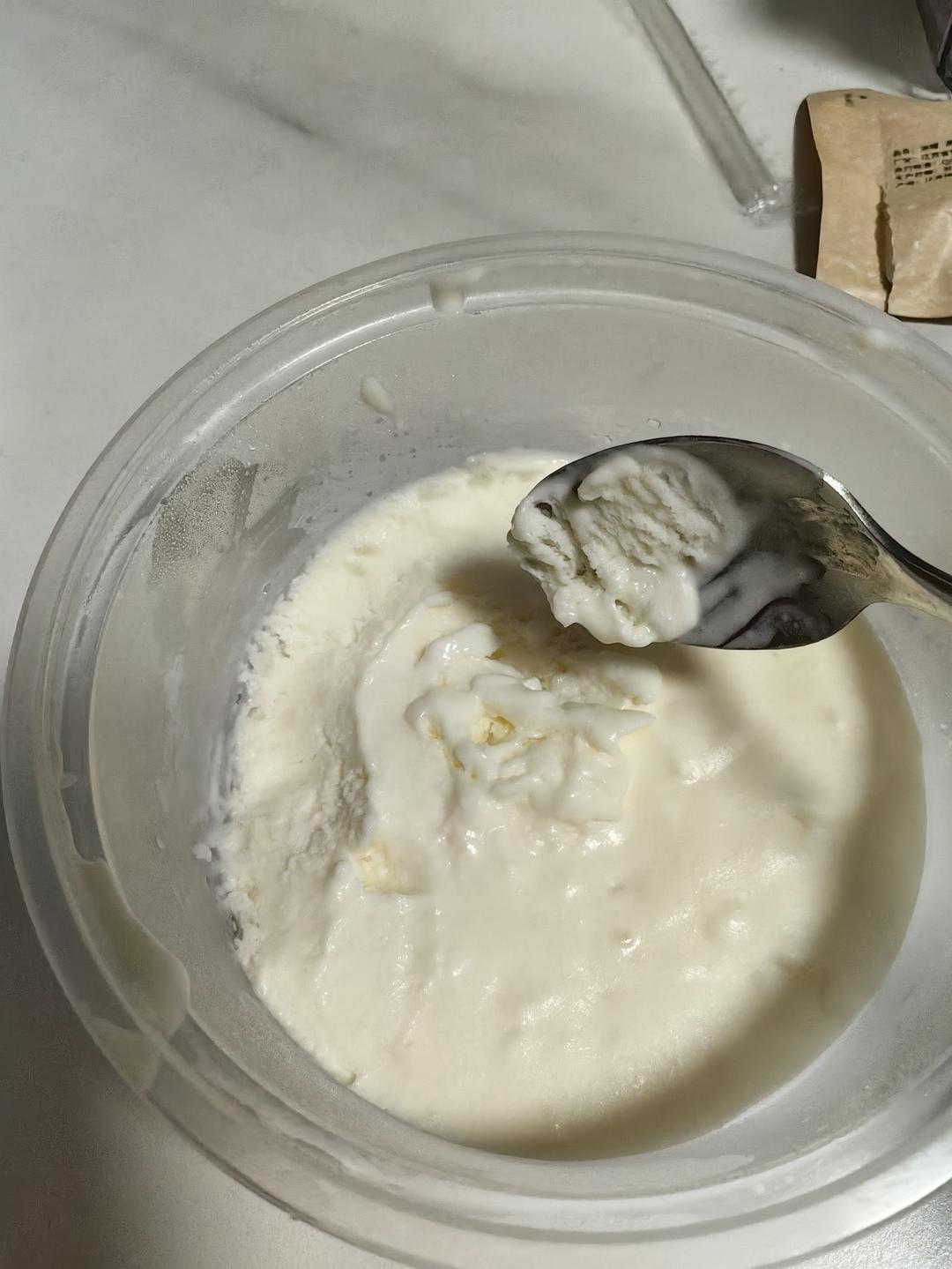 别问我什么是酒酿冰激凌！（只需要三种原料的超快手冰激凌）