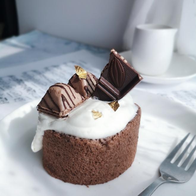 巧克力奶盖蛋糕卷的做法