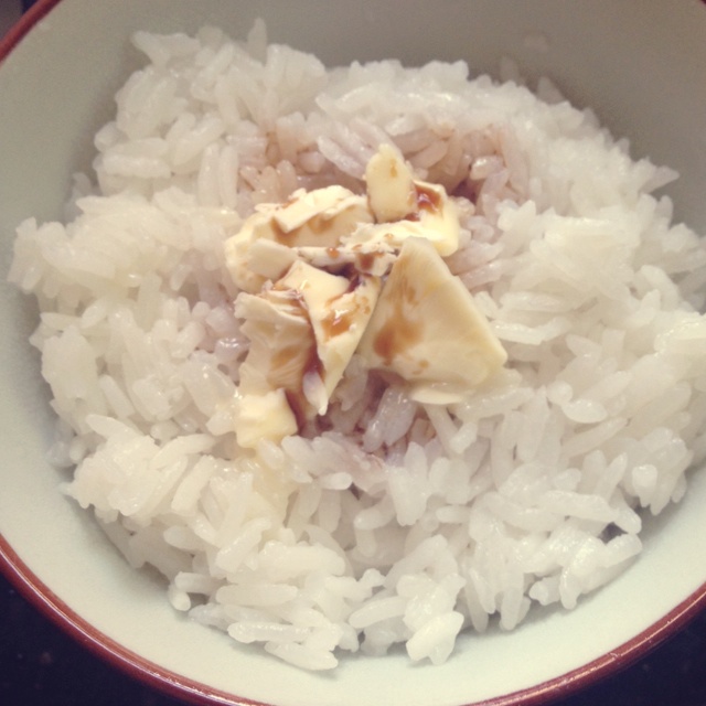 《深夜食堂》黄油拌饭
