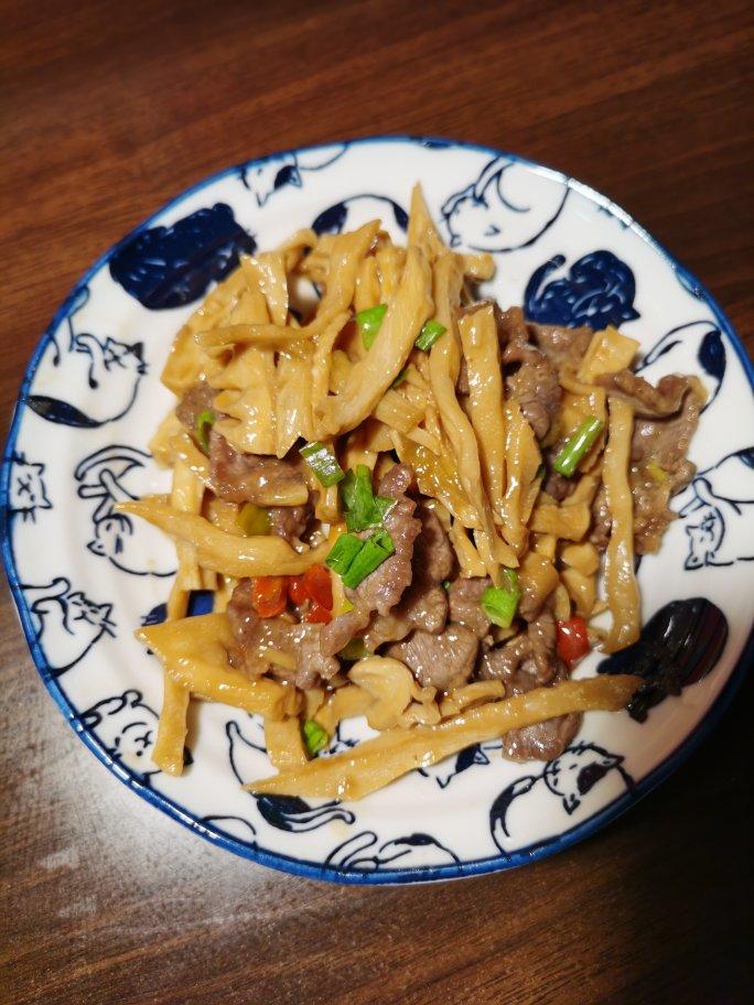 牛肉炒干笋子（玉兰片）味特鲜