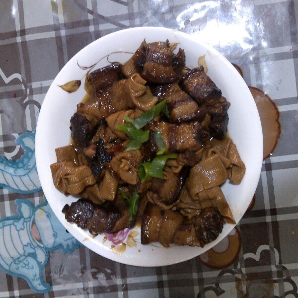 红烧肉炖土豆