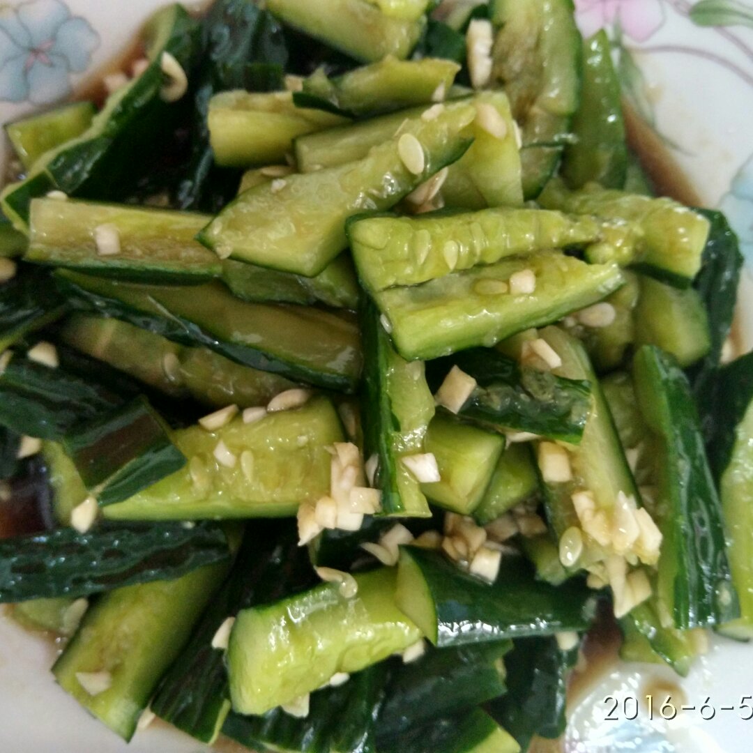 健康橄榄油拌黄瓜