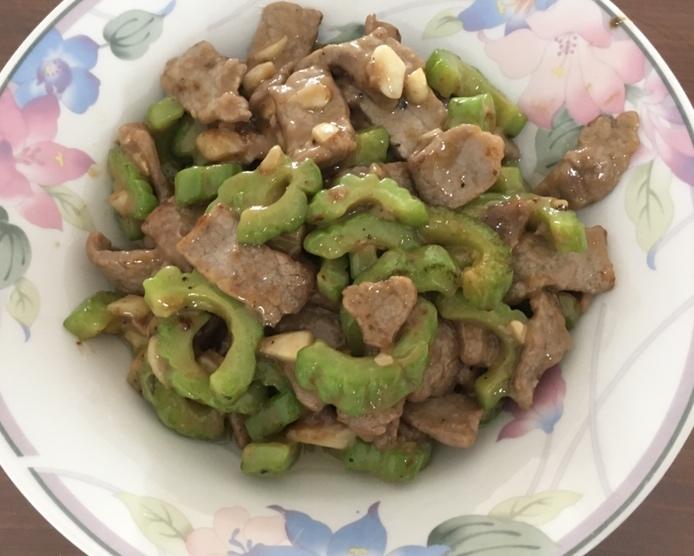 耗油苦瓜炒牛肉
