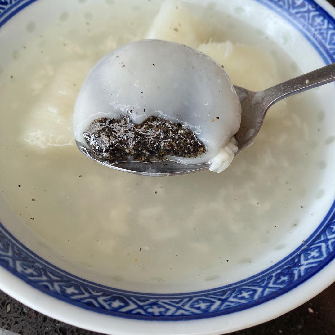黑芝麻汤圆