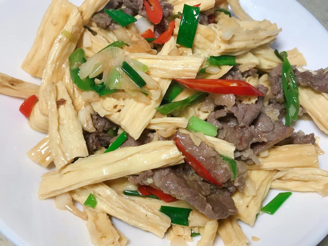 超简单的腐竹炒肉做法