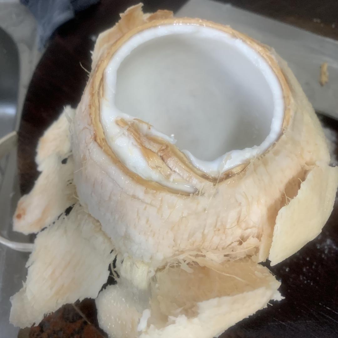 椰子鸡火锅(附:开椰子的方法)
