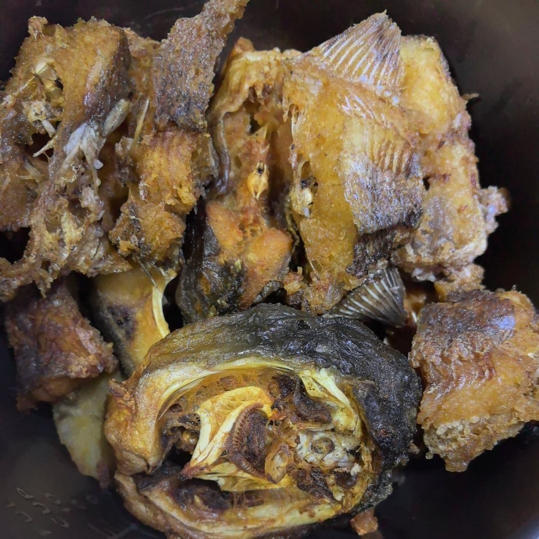 酥脆到鱼刺都不放过的秘制爆汁五香熏鱼