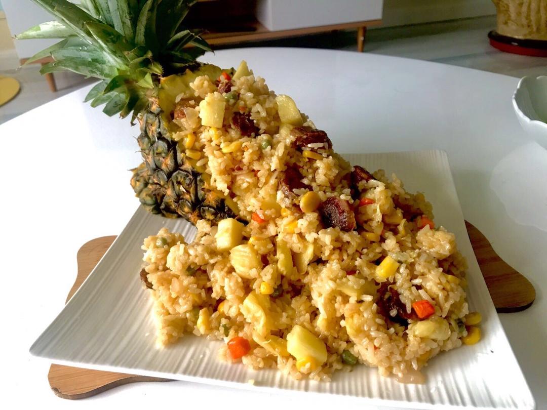 虾仁菠萝炒饭