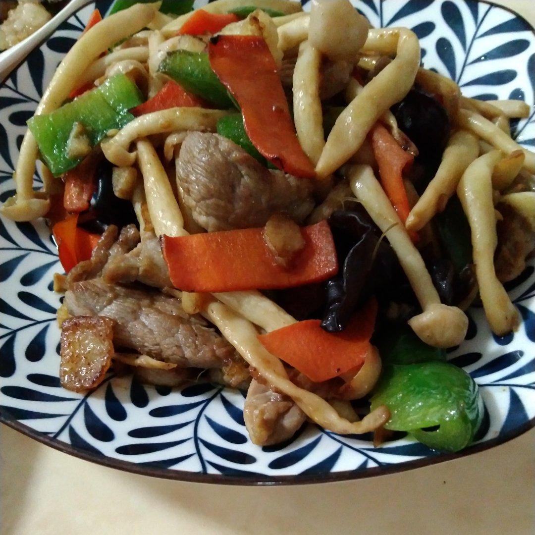 白玉菇炒肉下饭菜