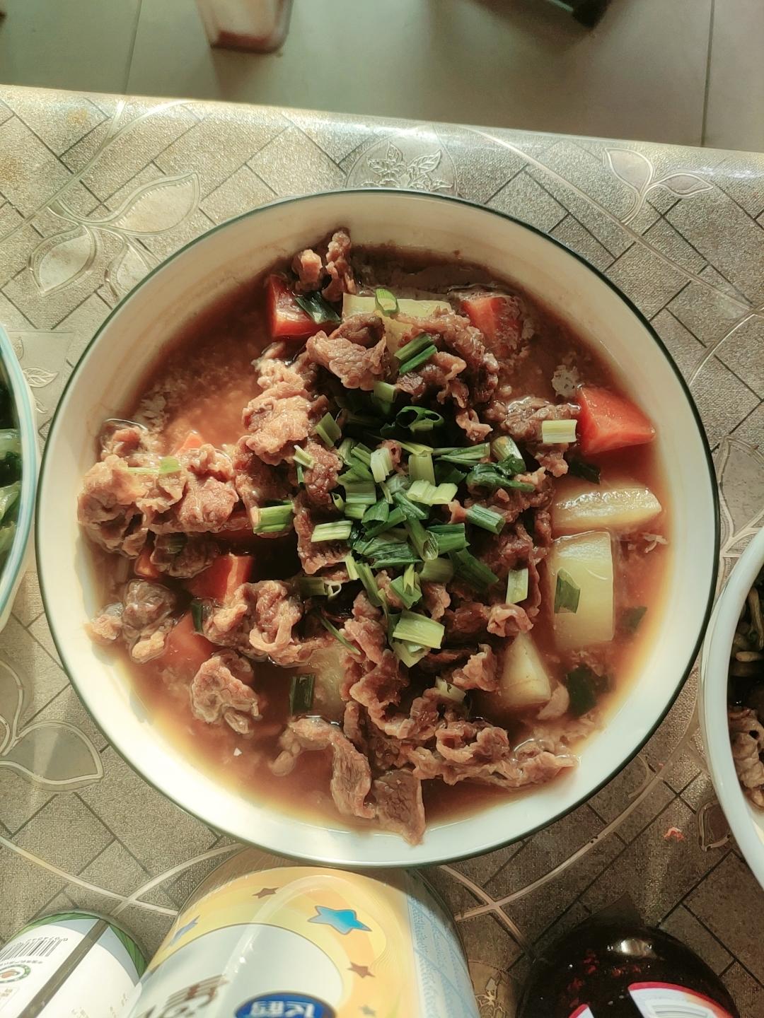 减脂增肌~无油快手土豆蒸牛肉